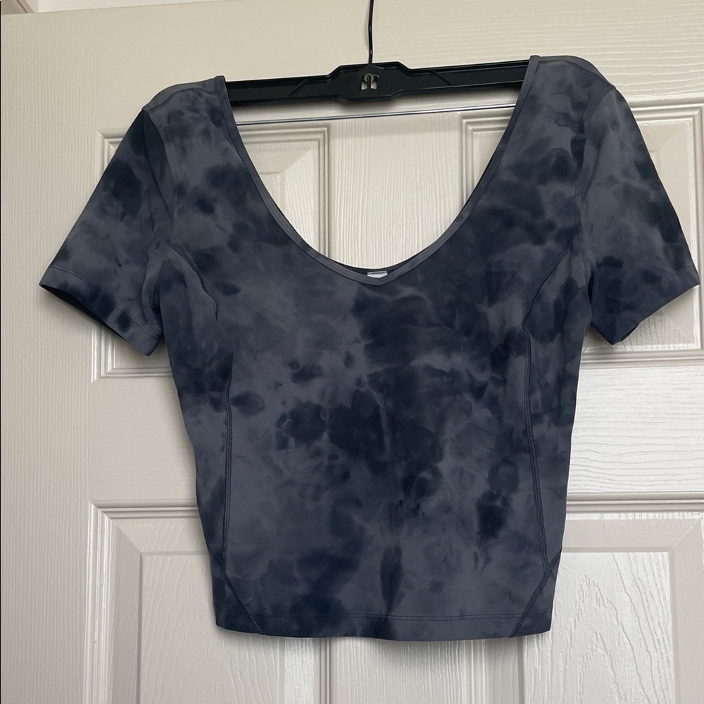 Lululemon Black Tie-Dye Women's Top size 4 back logo